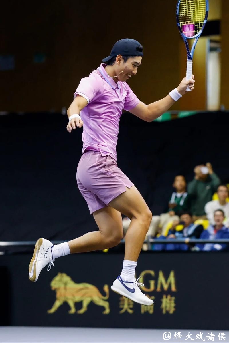 2026年澳网：商竣程首战告捷 袁悦、布云朝克特止步